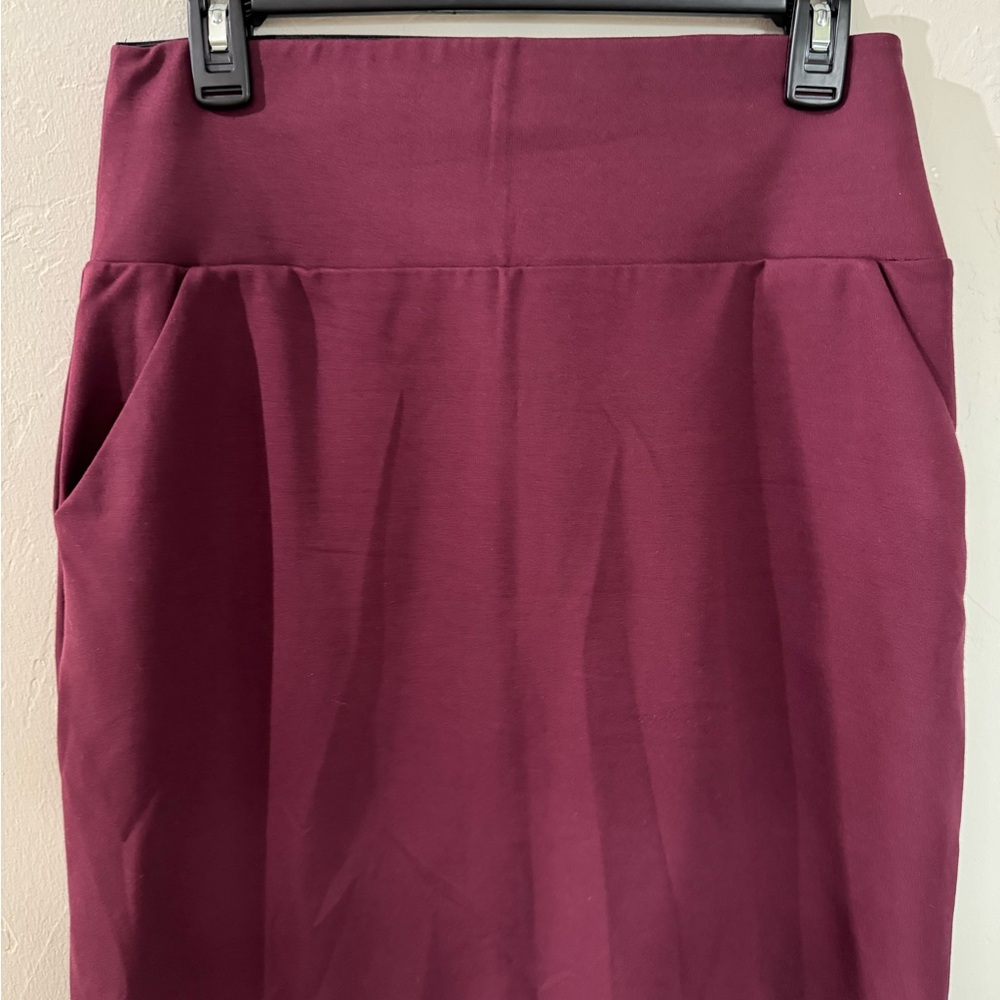 Elegant Burgundy Women's Skirt